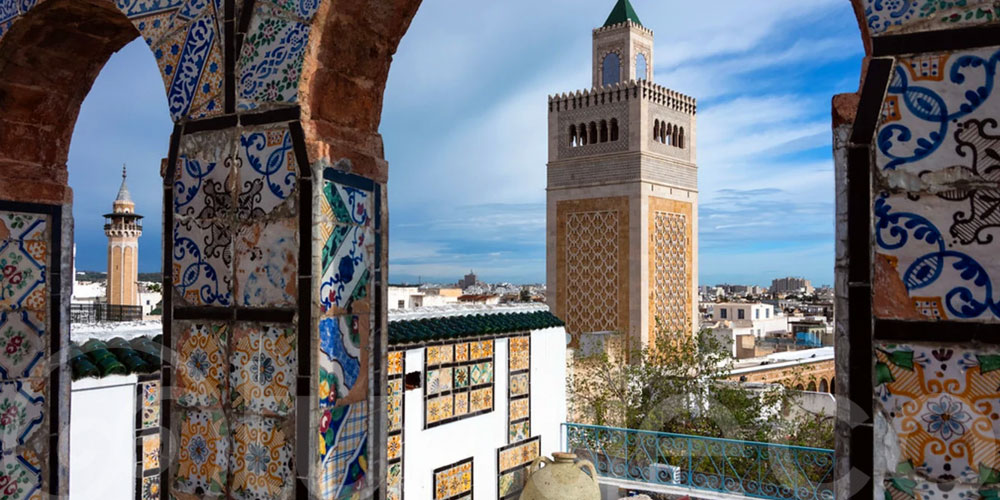 Tunis medina — Zitouna mosque and tiled rooftops